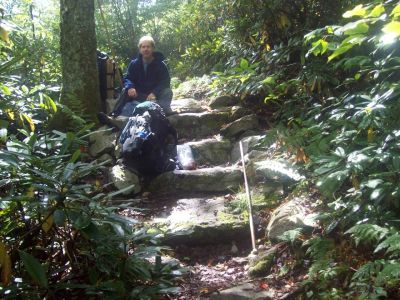Bol'Dar
snack early and snack often is his motto!
(one of them anyway...)
Rat's B'Day Hike, 2008
Photo by Rat
