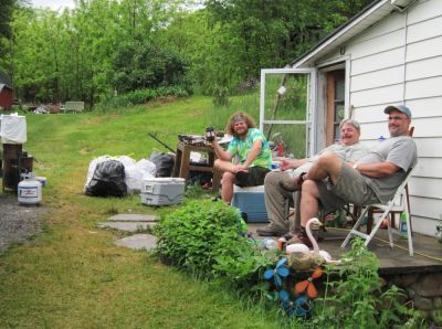 Monday Morning Clean-up Crew
...at Hoppy and Birdy's (Sourdough is missing from photo, but part of the 'crew')
Hairnt-fest, May 2010 
