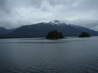 Mountains looming over Islands
Photo by Becky Hyder
