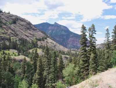Between Ouray and Silverton, CO
Photo by Lisa McClanahan
